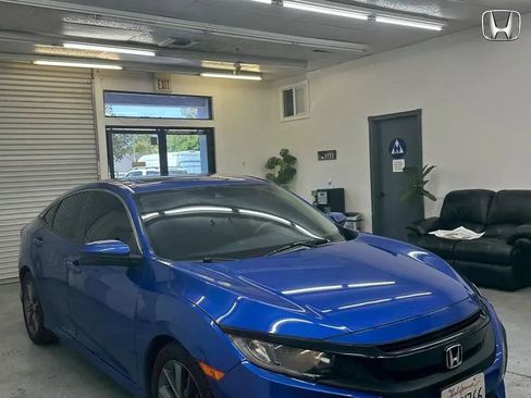Used 2021 Honda Civic EX image 2