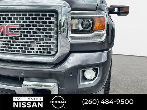 Used 2016 GMC Sierra 2500 Denali w/ Duramax Plus Package AWD/4WD image 36
