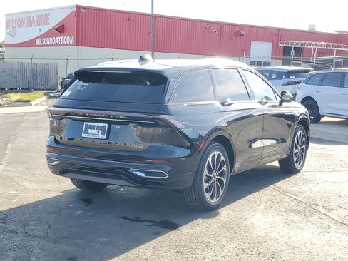 New 2026 Lincoln Nautilus Reserve image 4