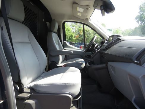 Used 2016 Ford Transit 250 130 Low Roof w/ Exterior Upgrade Package RWD image 13