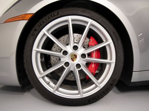 Certified 2024 Porsche 911 Carrera S image 15