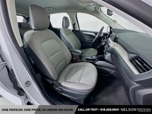 Used 2021 Ford Escape S image 24