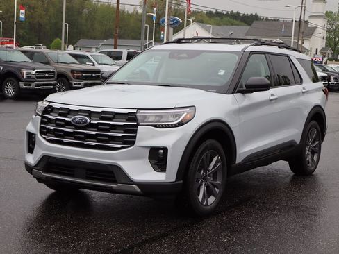 New 2026 Ford Explorer Active AWD/4WD image 17