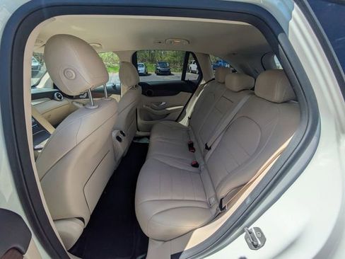 Used 2021 Mercedes-Benz GLC 300 image 28