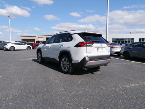 Used 2023 Toyota RAV4 Limited image 5