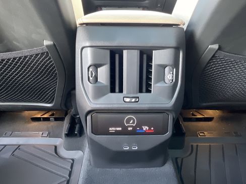 New 2025 BMW X3 xDrive30i w/ Convenience Package image 24