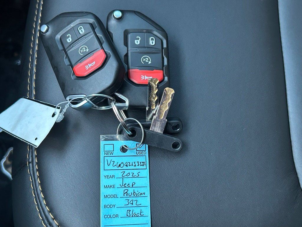 Used 2025 Jeep Wrangler Unlimited Rubicon 392 AWD/4WD image 47