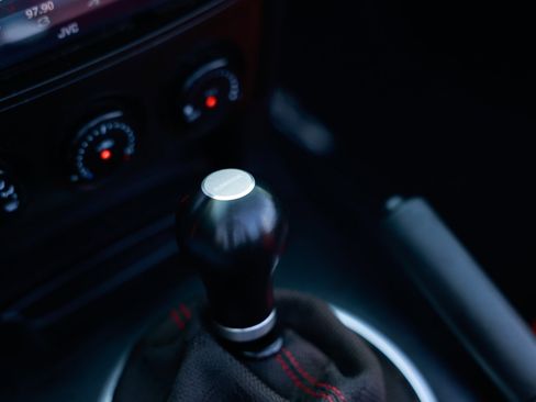 Used 2006 MAZDA MX-5 Miata Sport image 32