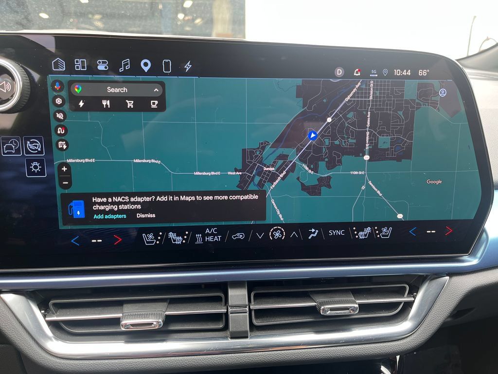New 2025 Chevrolet Equinox EV LT w/ Convenience Package II AWD/4WD image 19