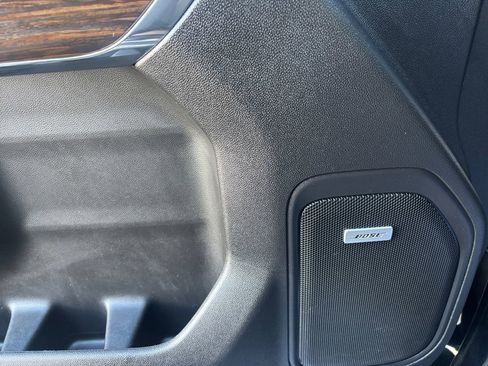 Used 2023 Chevrolet Silverado 2500 High Country w/ Z71 Off-Road Package image 17