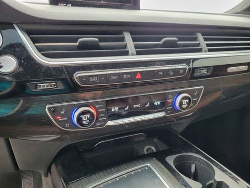 Used 2018 Audi Q7 3.0T Prestige w/ Prestige Package image 24