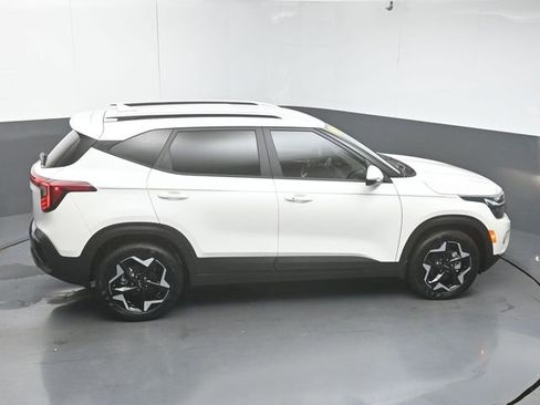 Used 2025 Kia Seltos S FWD image 46
