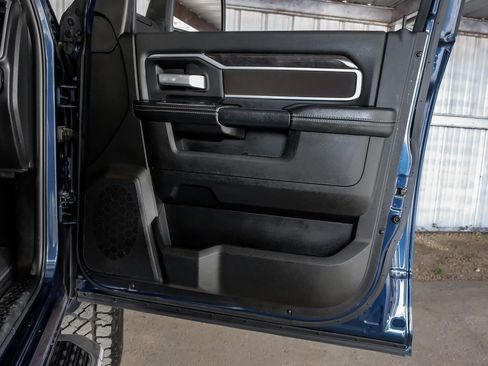 Used 2024 RAM 2500 Big Horn w/ Safety Group image 46