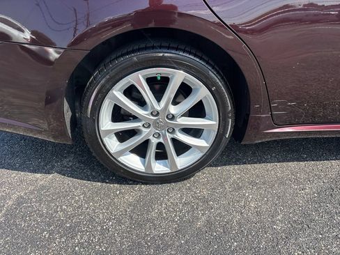 Used 2013 Toyota Avalon Limited FWD image 8