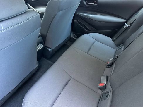 Used 2025 Toyota Corolla LE FWD image 11