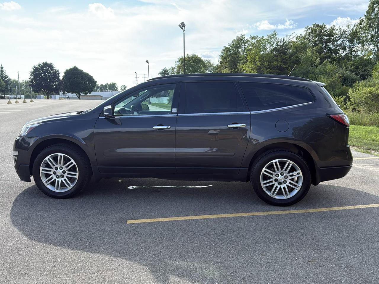 Used 2015 Chevrolet Traverse LT AWD/4WD image 8