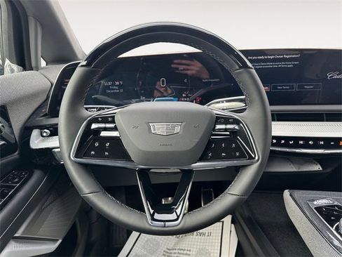 New 2026 Cadillac Optiq Luxury 1 image 12