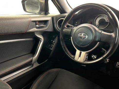 Used 2016 Scion FR-S RWD image 11