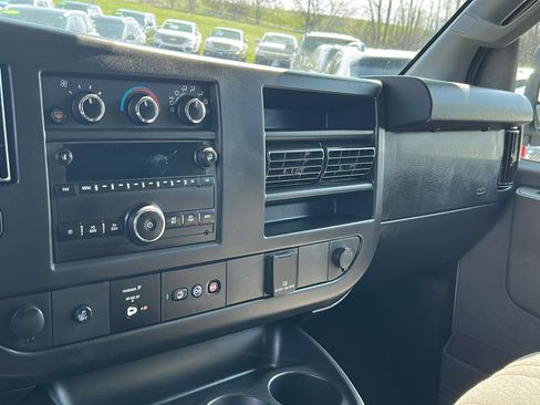 Used 2018 Chevrolet Express 3500 LT w/ LT Preferred Equipment Group image 21