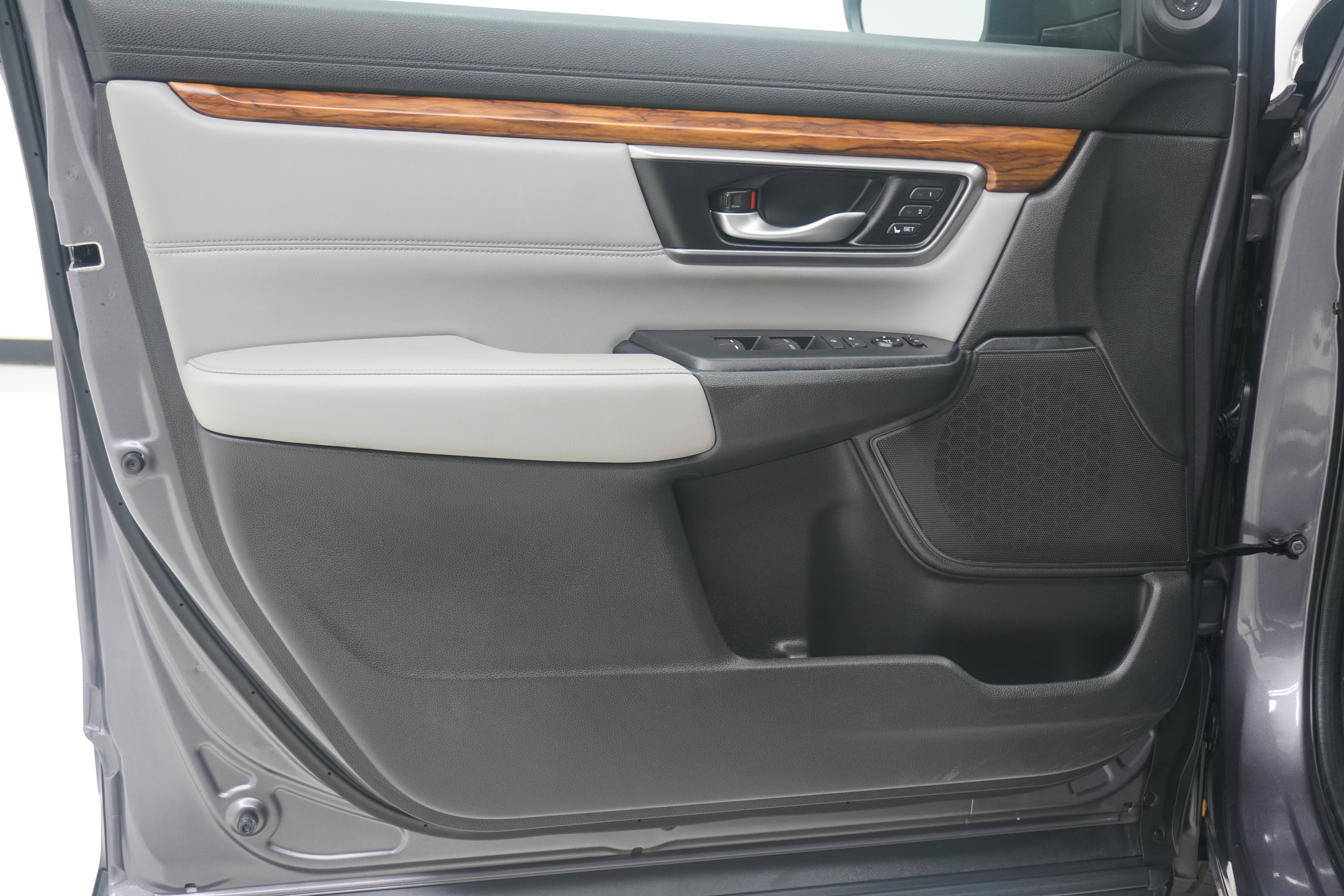 Used 2018 Honda CR-V Touring image 13