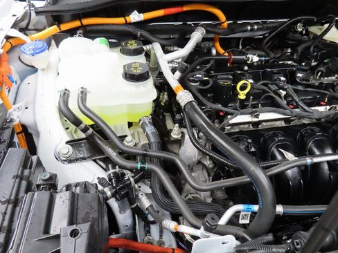 Used 2023 Ford Escape SE image 26