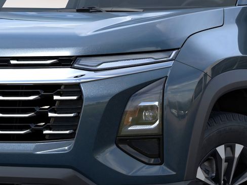 New 2026 Chevrolet Equinox LT w/ Convenience Package II image 6