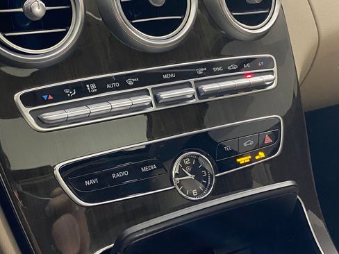 Used 2019 Mercedes-Benz C 300 4MATIC Sedan w/ Premium Package image 27
