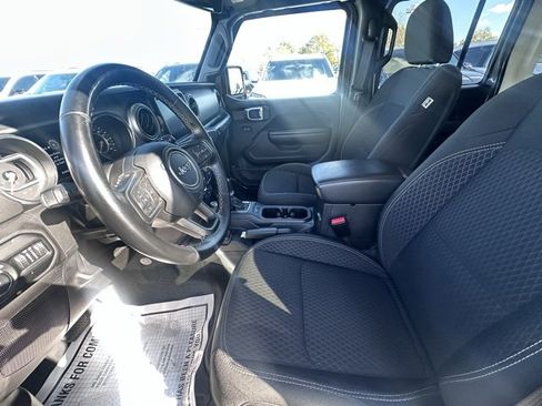 Used 2021 Jeep Wrangler Unlimited Sport image 12