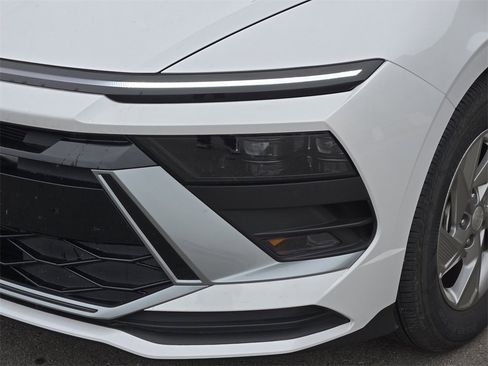 Used 2025 Hyundai Sonata SE image 6