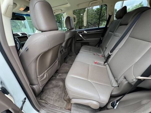Used 2018 Lexus GX 460 w/ Navigation Package AWD/4WD image 30