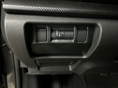Certified 2025 Subaru Crosstrek 2.5i Limited AWD/4WD image 17