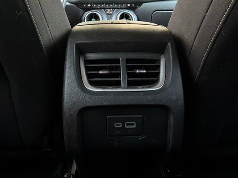 Used 2025 Chevrolet Blazer LT FWD image 13