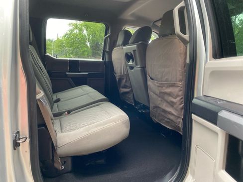 Used 2018 Ford F250 XLT w/ Snow Plow Prep Package AWD/4WD image 18