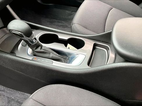 Used 2022 Chevrolet Malibu LS FWD image 16