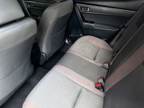Used 2017 Toyota Corolla LE w/ Carpet Mat Package (TMS) image 12
