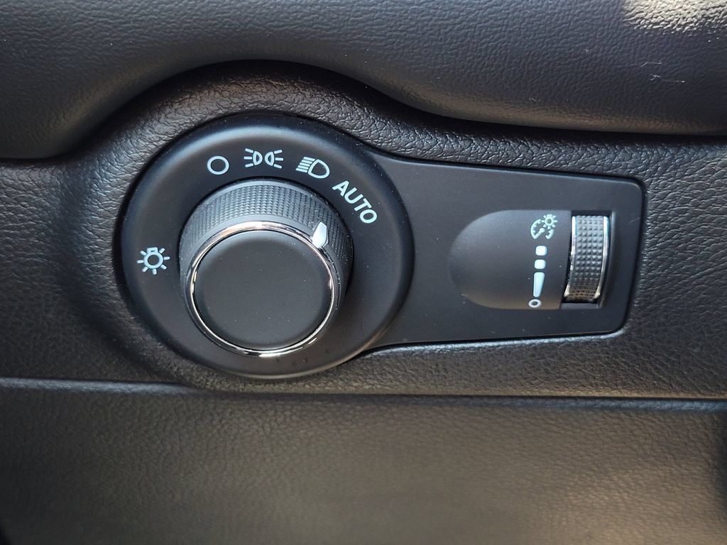 Used 2023 Dodge Durango GT AWD/4WD image 27