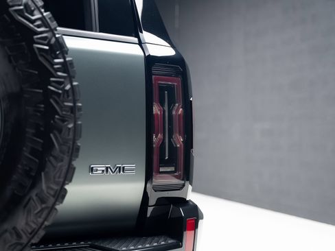 Used 2024 GMC Hummer EV 3X w/ Extreme Off-Road Package AWD/4WD image 30