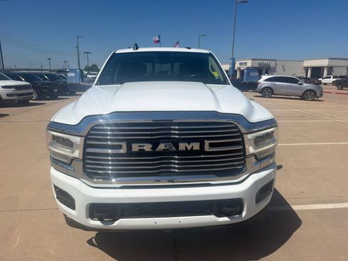 Used 2024 RAM 2500 Laramie AWD/4WD image 2