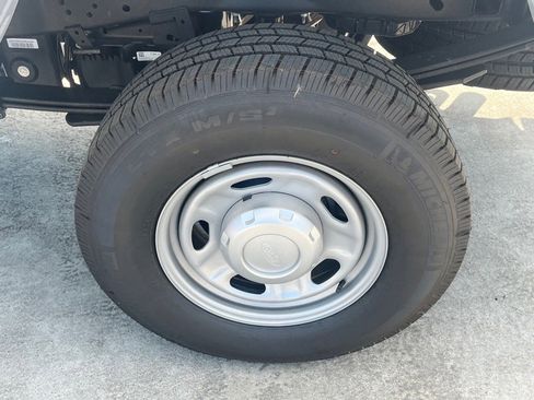 Used 2025 Ford F250 XLT w/ F-250 >10K GVWR Package image 20