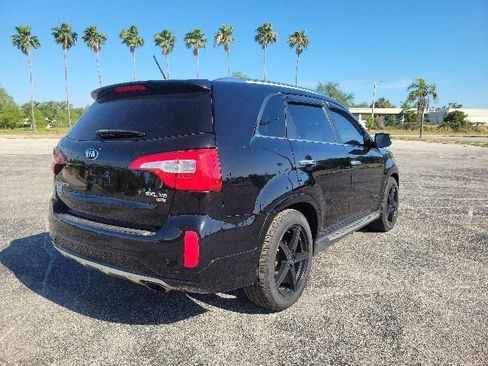 Used 2014 Kia Sorento SX w/ 3rd Row Package FWD image 5