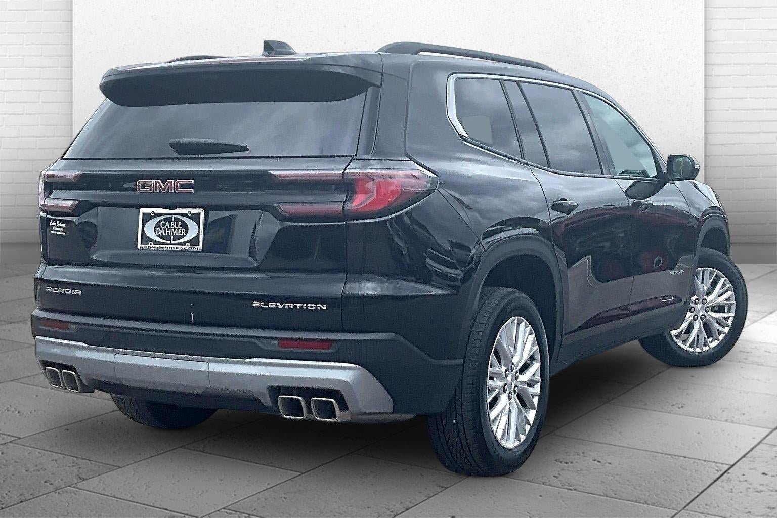 Used 2026 GMC Acadia Elevation w/ Elevation Premium Package FWD image 12