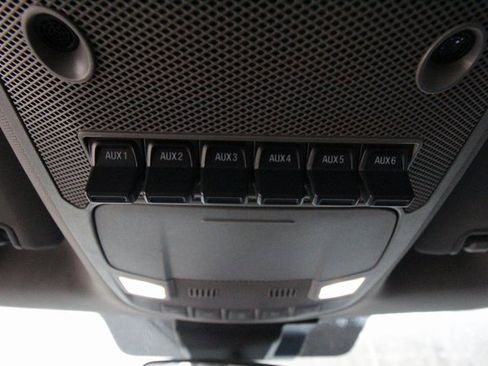 Used 2021 Ford F550 4x4 Regular Cab Super Duty image 32