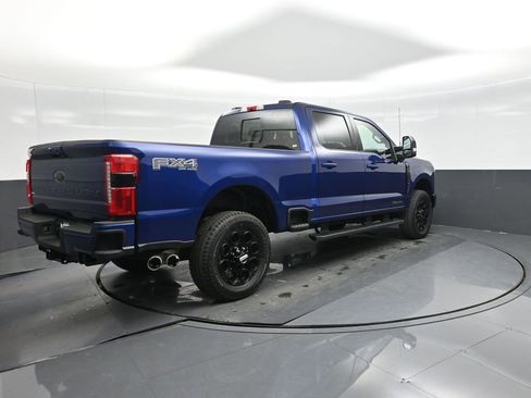 New 2026 Ford F250 Lariat w/ Black Appearance Package image 7