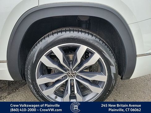 Certified 2022 Volkswagen Atlas SEL Premium AWD/4WD image 18