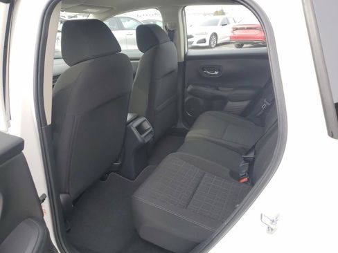 Certified 2025 Honda HR-V LX image 26