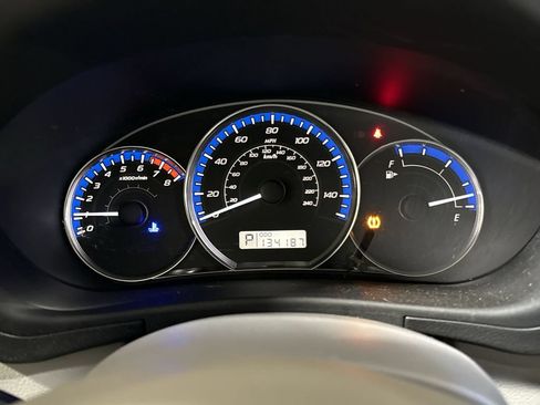 Used 2013 Subaru Forester 2.5X Premium w/ Popular Pkg 3 AWD/4WD image 12