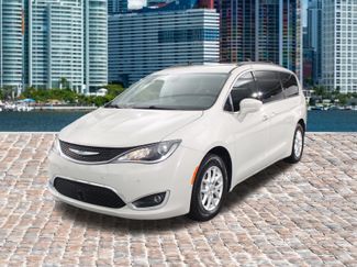 Used 2020 Chrysler Pacifica Touring w/ Advanced Safetytec Group FWD 360° Tour