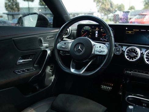 Used 2023 Mercedes-Benz CLA 250 w/ AMG Line image 32