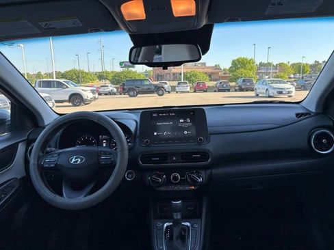 Used 2023 Hyundai Kona SEL AWD/4WD image 26