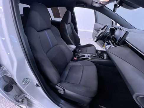 Used 2022 Toyota Corolla SE w/ Carpet Mat Package (TMS) FWD image 35